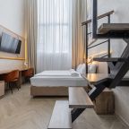 Четырехместный (Улучшенные четырехместные апартаменты 2+2 | Superior apt QUAD 2+2), Апарт-отель Аура