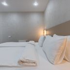 Четырехместный (Улучшенные четырехместные апартаменты 2+2 | Superior apt QUAD 2+2), Апарт-отель Аура