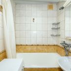 Апартаменты (Просторная 1-комнатная квартира посуточно у метро Царицыно), Апартаменты Квартира есть на Каспийской