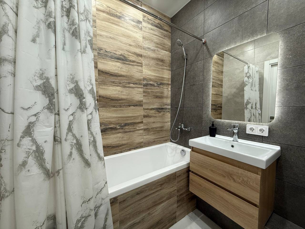 Квартира (Рядом с Аквапарком 10 эт), Апартаменты Home Hotel
