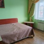 Полулюкс (Пятиместный с балконами. Двухкомнатный), Гостевой дом Легенда