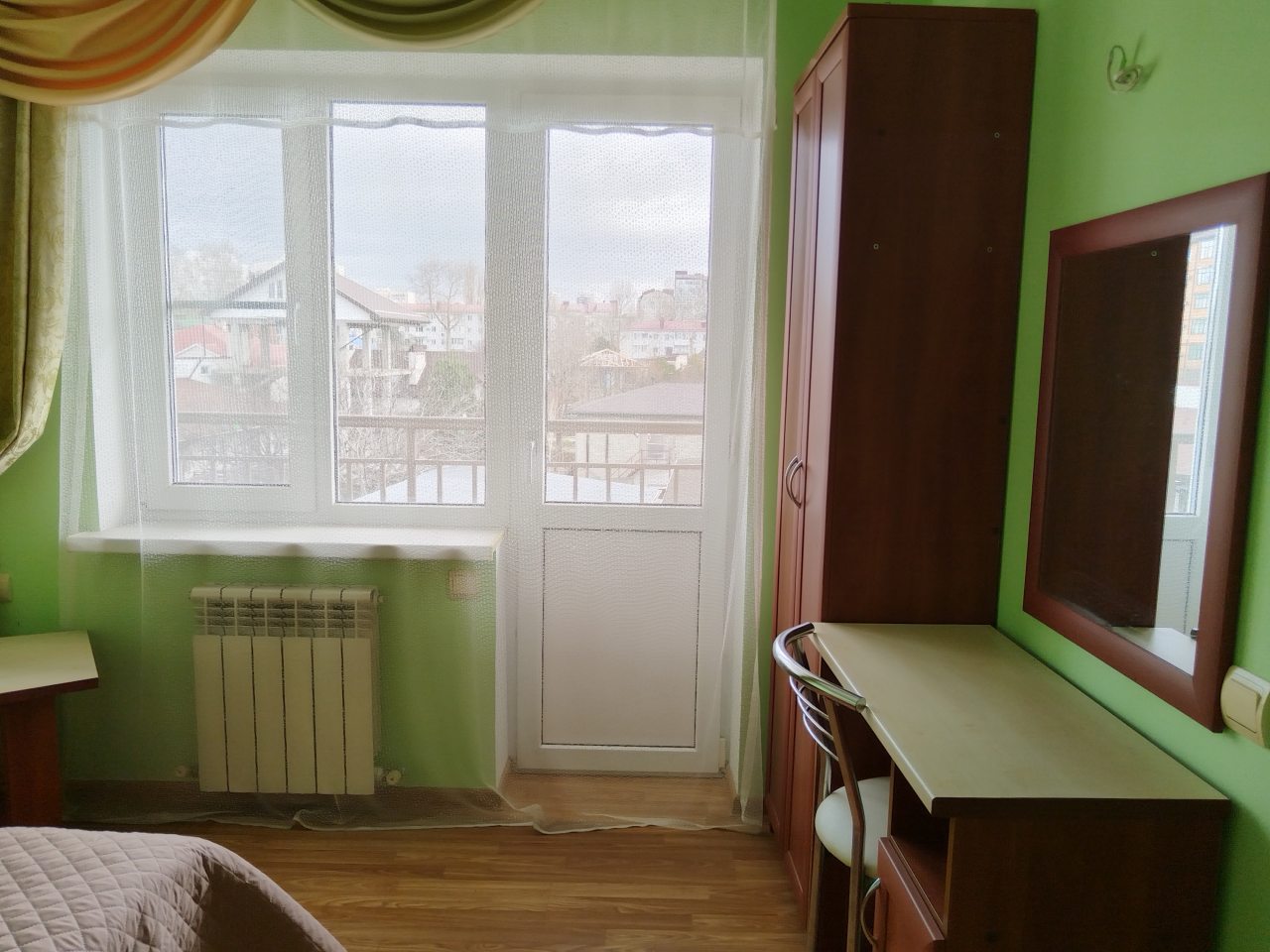 Полулюкс (Пятиместный с балконами. Двухкомнатный), Гостевой дом Легенда