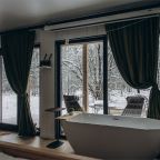 Шале (Панорамный Бэмби Хаус с камином - олени возле вашей террасы, собственная купель и мангальная зона), База отдыха Кроличья нора