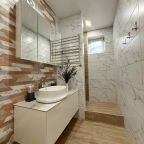 Трёхместный и более (Апартаменты на 4х с панорамными окнами), Апартаменты Goodwill