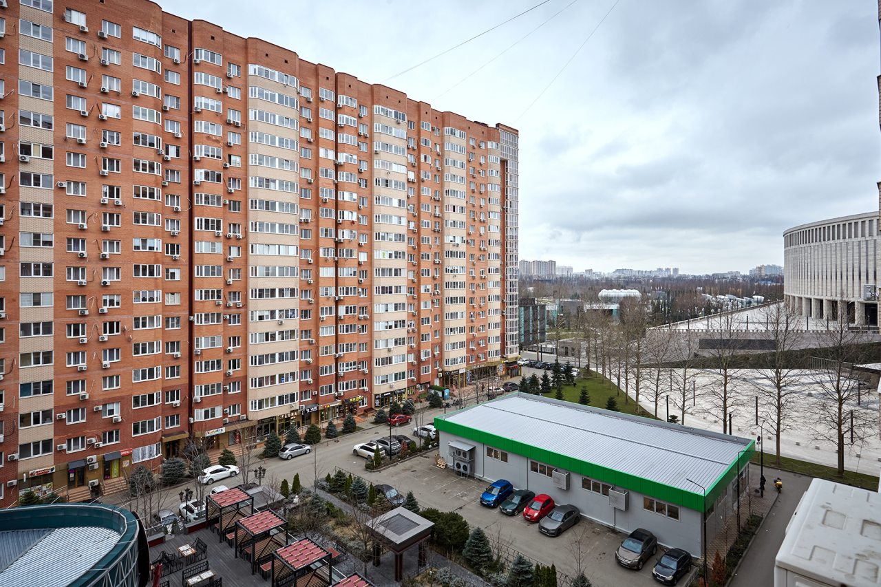 Квартира (Этюд), Апартаменты на ул. Восточно-Кругликовская 20