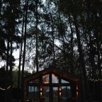 Дом (Дом №3 с сауной и видом на воду (dog friendly)), База отдыха Важная Шишка