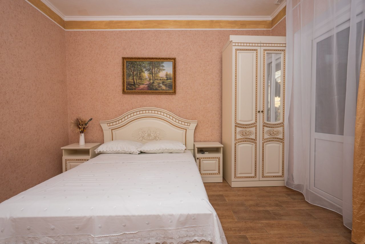 Трёхместный и более (Трехместный Комфорт), Гостевой дом Ема