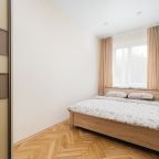 Апартаменты (У Филармонии в центре Минска), Апартаменты У бульвара Мулявина