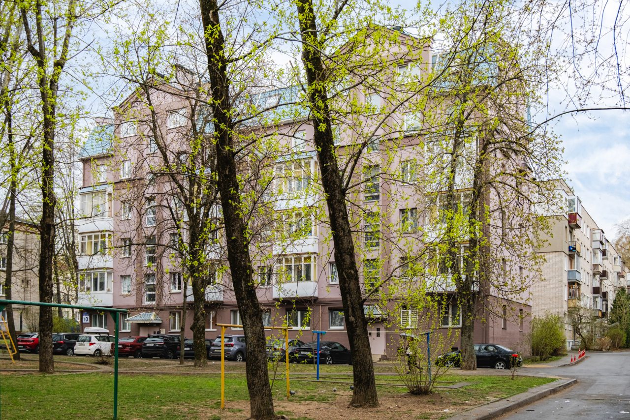 Апартаменты (У Филармонии в центре Минска), Апартаменты У бульвара Мулявина