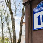 Автостоянка / Парковка, Апартаменты У бульвара Мулявина
