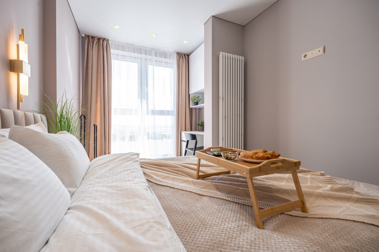 Трёхместный и более (Просторная 2-х комнатная квартира с видом на Дон), Апартаменты в жк Державинский