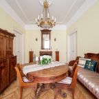 Квартира, Апартаменты Эксклюзивные с видом на Марсово поле