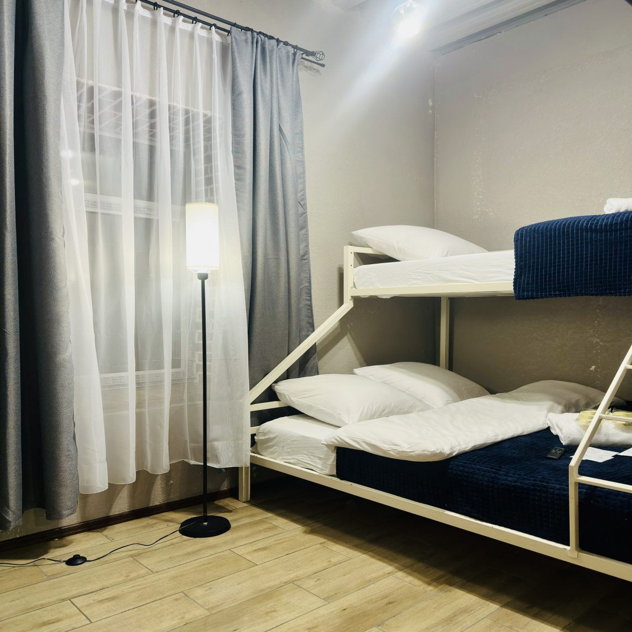 Семейный (Семейный номер до 3х гостей. Удобства на этаже), Гостиница StayWay на Курской