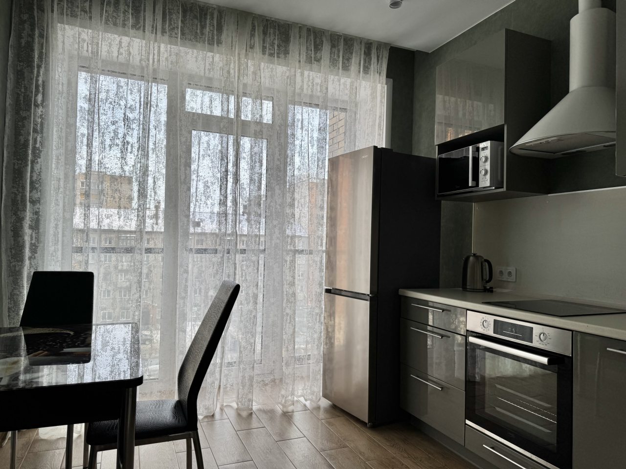 Апартаменты (Атмосфера Сна. Лаконичная двушка в сердце Новосибирска), Апартаменты Atmosfera Sna на Комсомольском проспекте 6