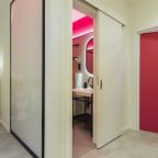 Собственная ванная комната с душем