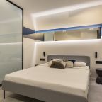 Зона спальни с удобной двуспальной кроватью