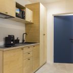 Полностью оборудованная кухонная зона