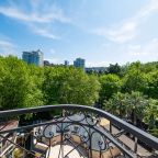 Апартаменты (Рассвет с балконом), Апарт-отель Lorren