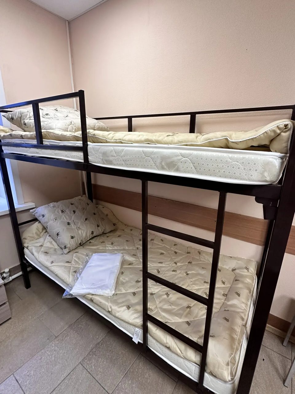 Трёхместный и более, Хостел Союз 2