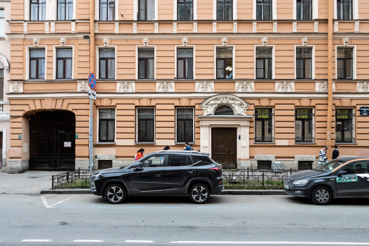 Апартаменты (Советский экспресс), Апартаменты Веста на Советской