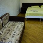 Пятиместный (Пятиместный двухкомнатный номер), Гостевой дом Дарья+