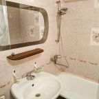 Трёхместный и более (Двухкомнатная квартира у больницы), Апартаменты 2комнатные у больницы