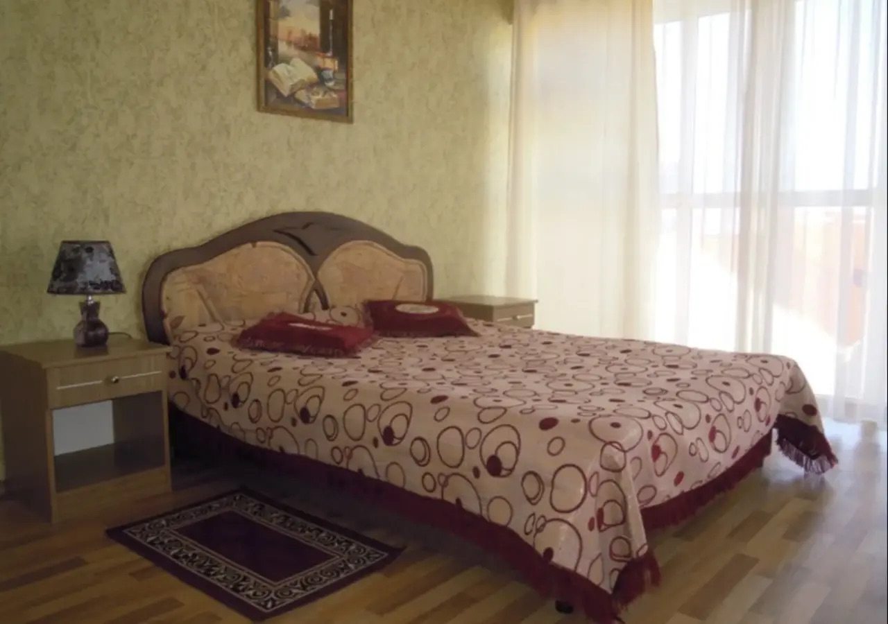 Люкс, Гостиница Одиссей