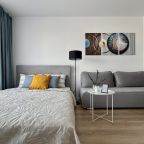 Апартаменты (На Мостотреста), Апартаменты Happy House на Мостотреста