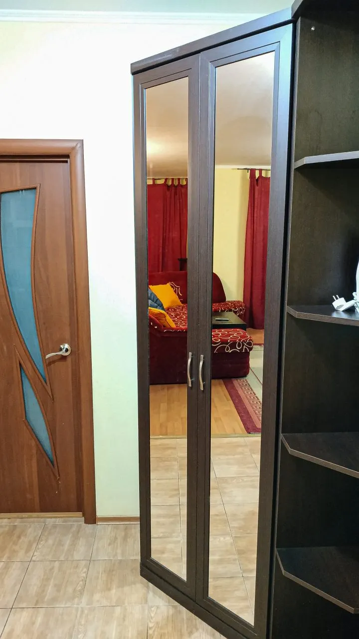 Трёхместный и более (Однокомнатная квартира у Ауры), Апартаменты Квартиры у ТЦ в центре