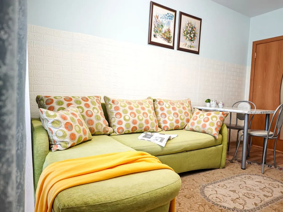 Трёхместный и более (Двухкомнатная квартира у Ауры), Апартаменты Квартиры у ТЦ в центре