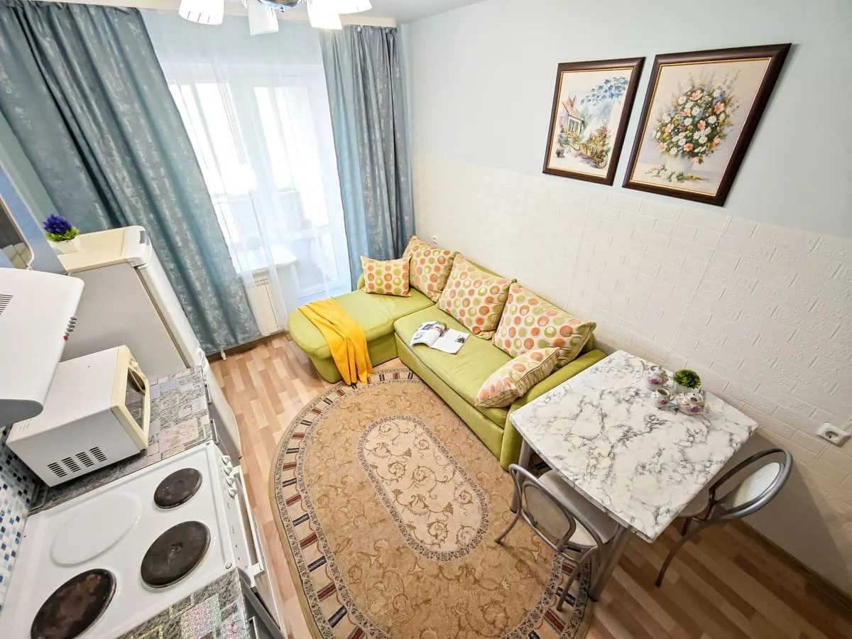 Трёхместный и более (Двухкомнатная квартира у Ауры), Апартаменты Квартиры у ТЦ в центре