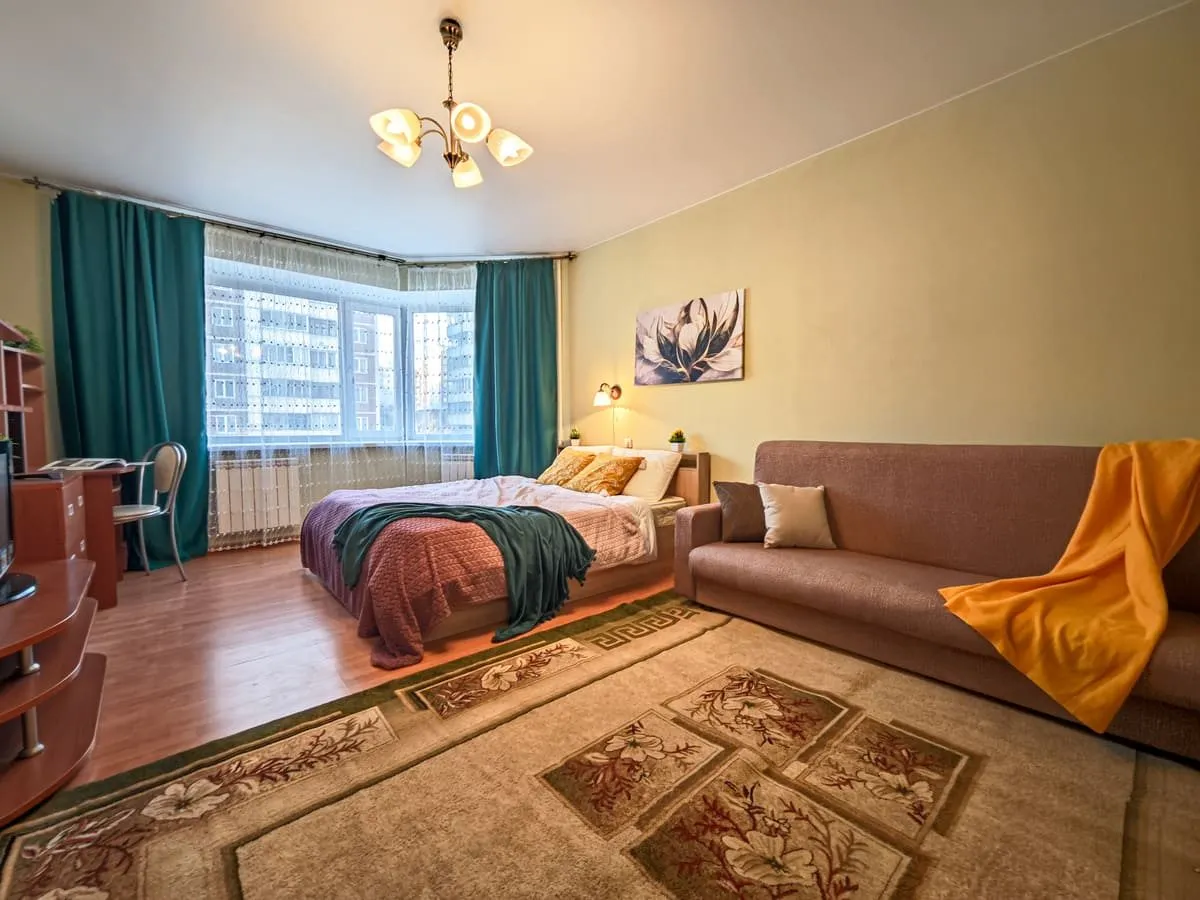 Трёхместный и более (Двухкомнатная квартира у Ауры), Апартаменты Квартиры у ТЦ в центре