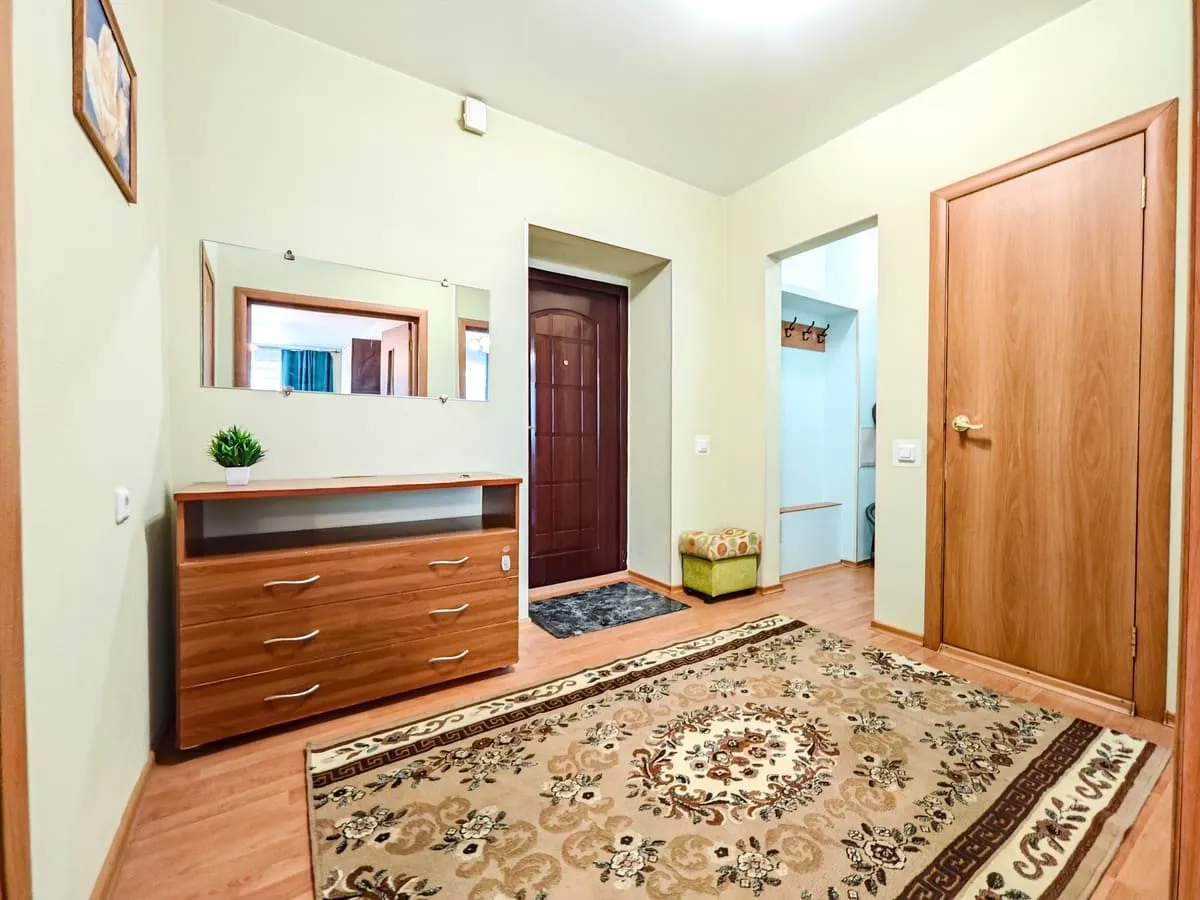 Трёхместный и более (Двухкомнатная квартира у Ауры), Апартаменты Квартиры у ТЦ в центре