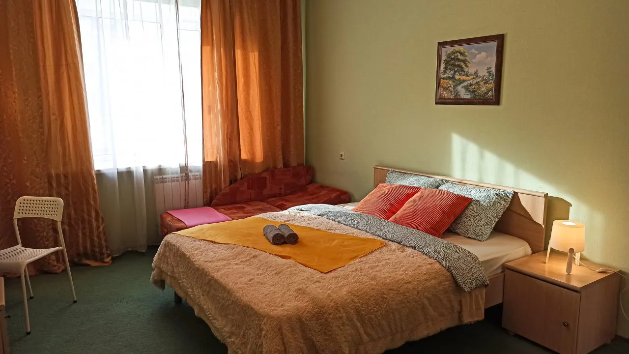 Трёхместный и более (Двухкомнатная квартира на Ленина), Апартаменты Квартиры у ТЦ в центре