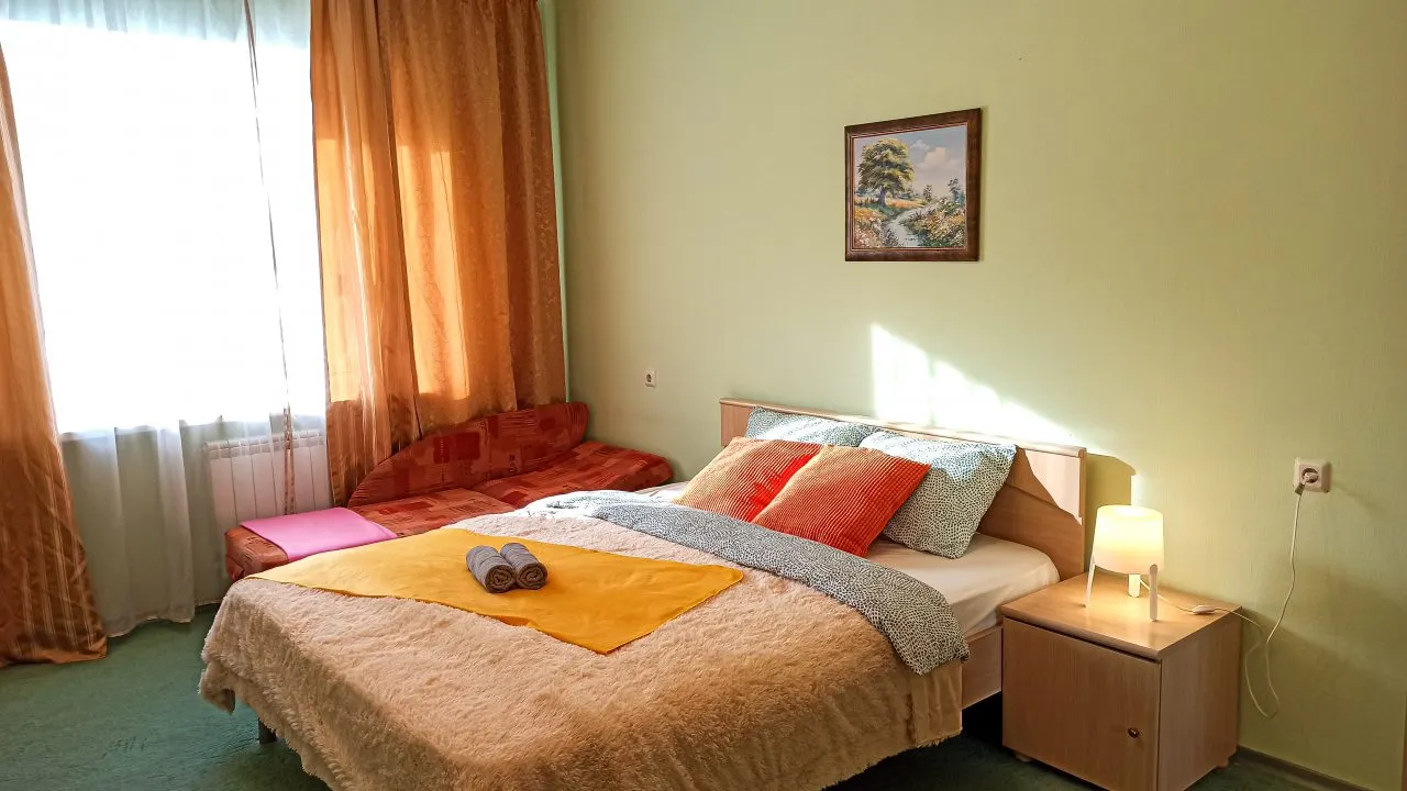 Трёхместный и более (Двухкомнатная квартира на Ленина), Апартаменты Квартиры у ТЦ в центре