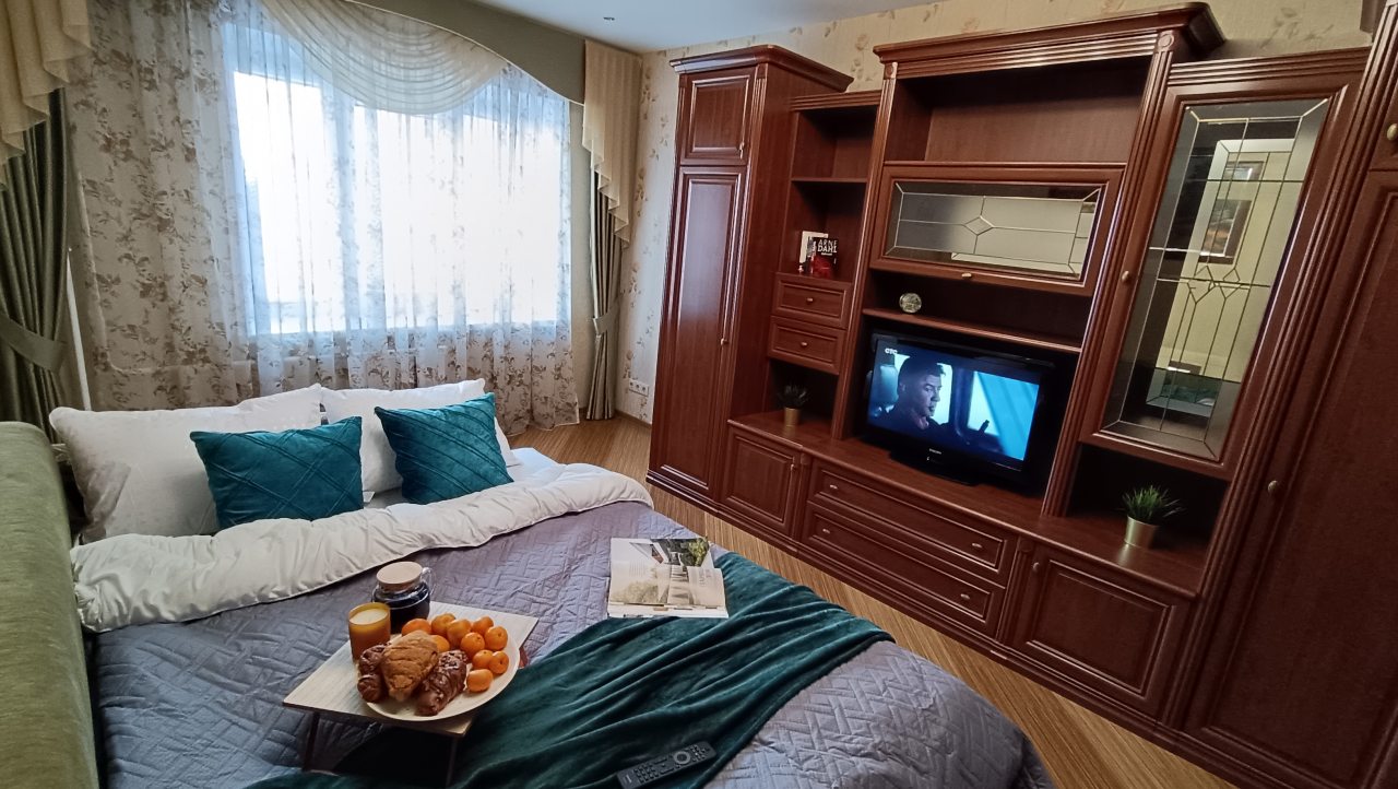 Трёхместный и более (Двухкомнатная квартира на студенческой), Апартаменты 3к квартира на 8 гостей