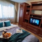 Трёхместный и более (Двухкомнатная квартира на студенческой), Апартаменты 3к квартира на 8 гостей
