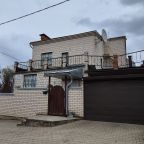 Восьмиместный (Место в 8 местном номере), Гостевой дом на Пригородной