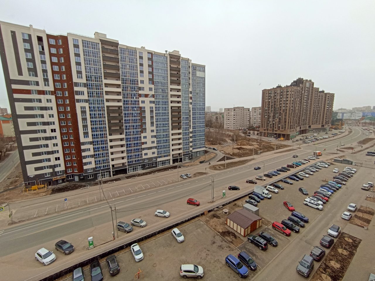 Автостоянка / Парковка, Апартаменты Все в гости на улице Наумова