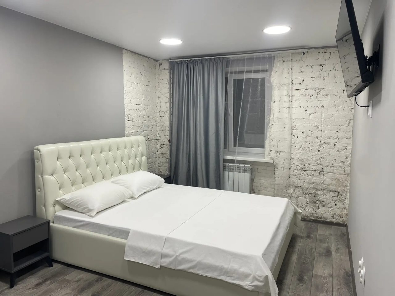 Апартаменты (В центре Волгограда), Апартаменты ROOMS34