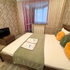 Апартаменты (Семиместные), Апартаменты ПОСУТОЧНО50 на Катюшки 52