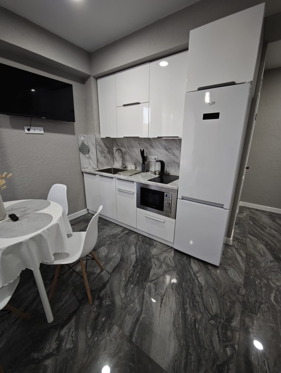 Апартаменты (Апартаменты в горах. Корпус EcoLand 26), Гостевой дом Белый дом