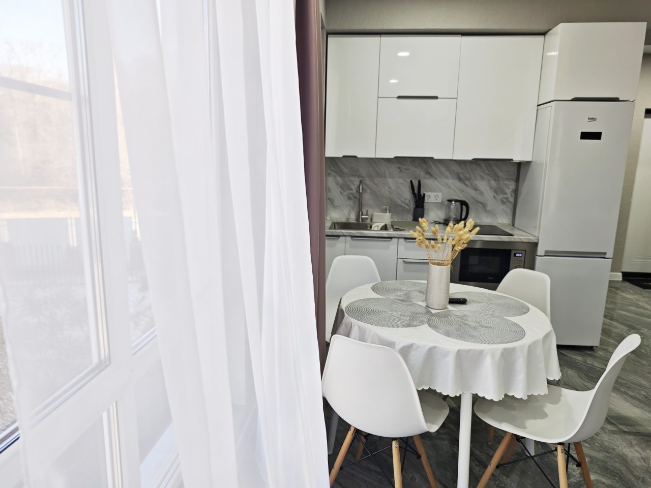 Апартаменты (Апартаменты в горах. Корпус EcoLand 26), Гостевой дом Белый дом