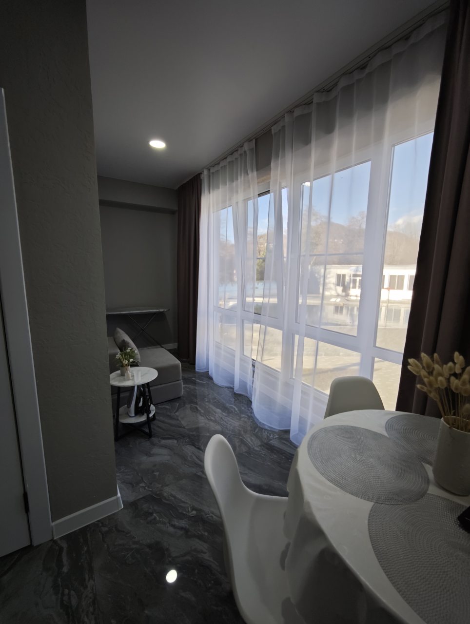 Апартаменты (Апартаменты в горах. Корпус EcoLand 26), Гостевой дом Белый дом