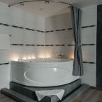 Делюкс (С джакузи), Отель Комфорт