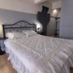 Апартаменты (На Московской 34 (24)), Апартаменты Hedonism Aparts на Московской 34