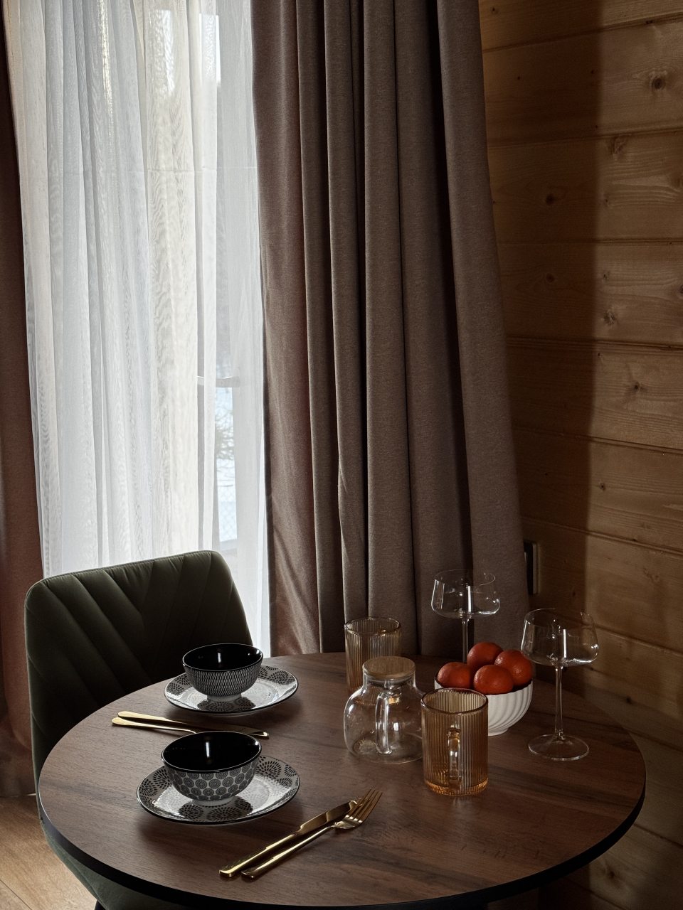 Дом (Бархат), Апартаменты Ольшаны Парк