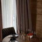 Дом (Бархат), Апартаменты Ольшаны Парк