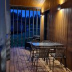 Дом (Бархат), Апартаменты Ольшаны Парк