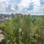 Шестиместный (Пять Звёзд у Цирка), Апартаменты Пять Звёзд у Цирка